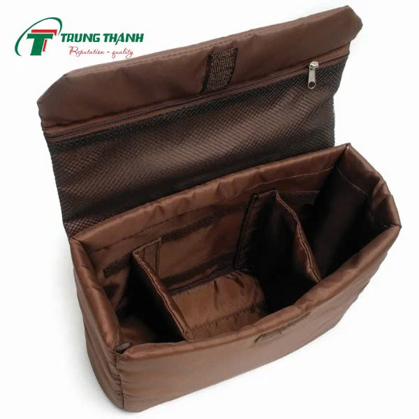 Ngăn trong túi đựng máy ảnh