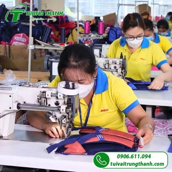May balo theo yêu cầu số lượng ít