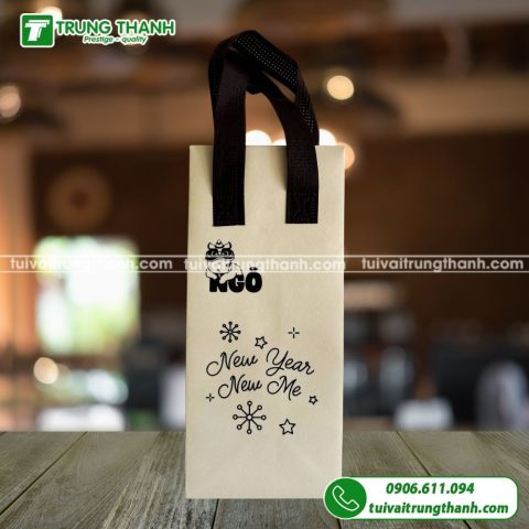 Hình ảnh mặt trước túi giữ nhiệt Ngõ size 1 ly